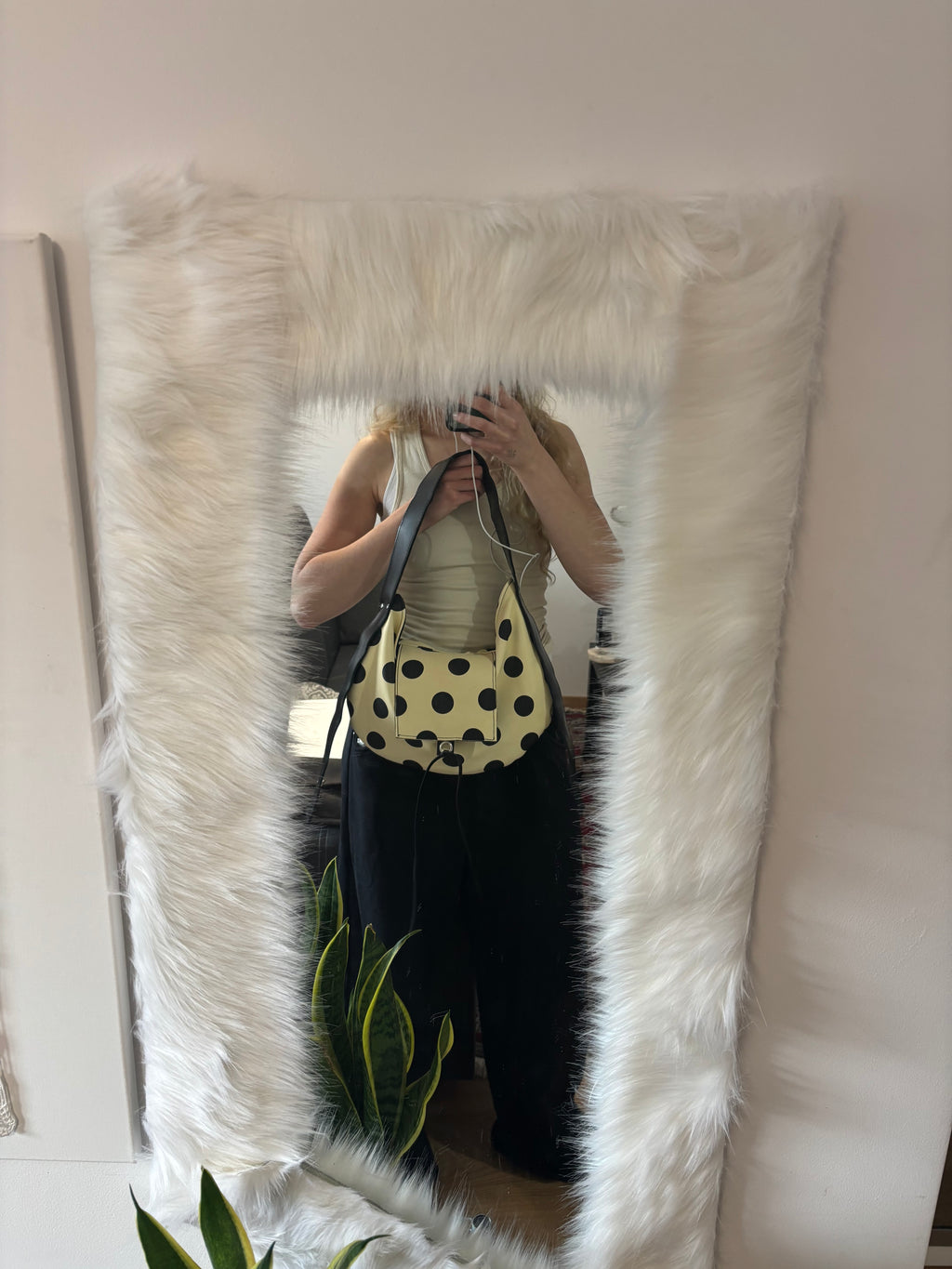 HOBO BAG BUTTER YELLOW POLKA DOTS