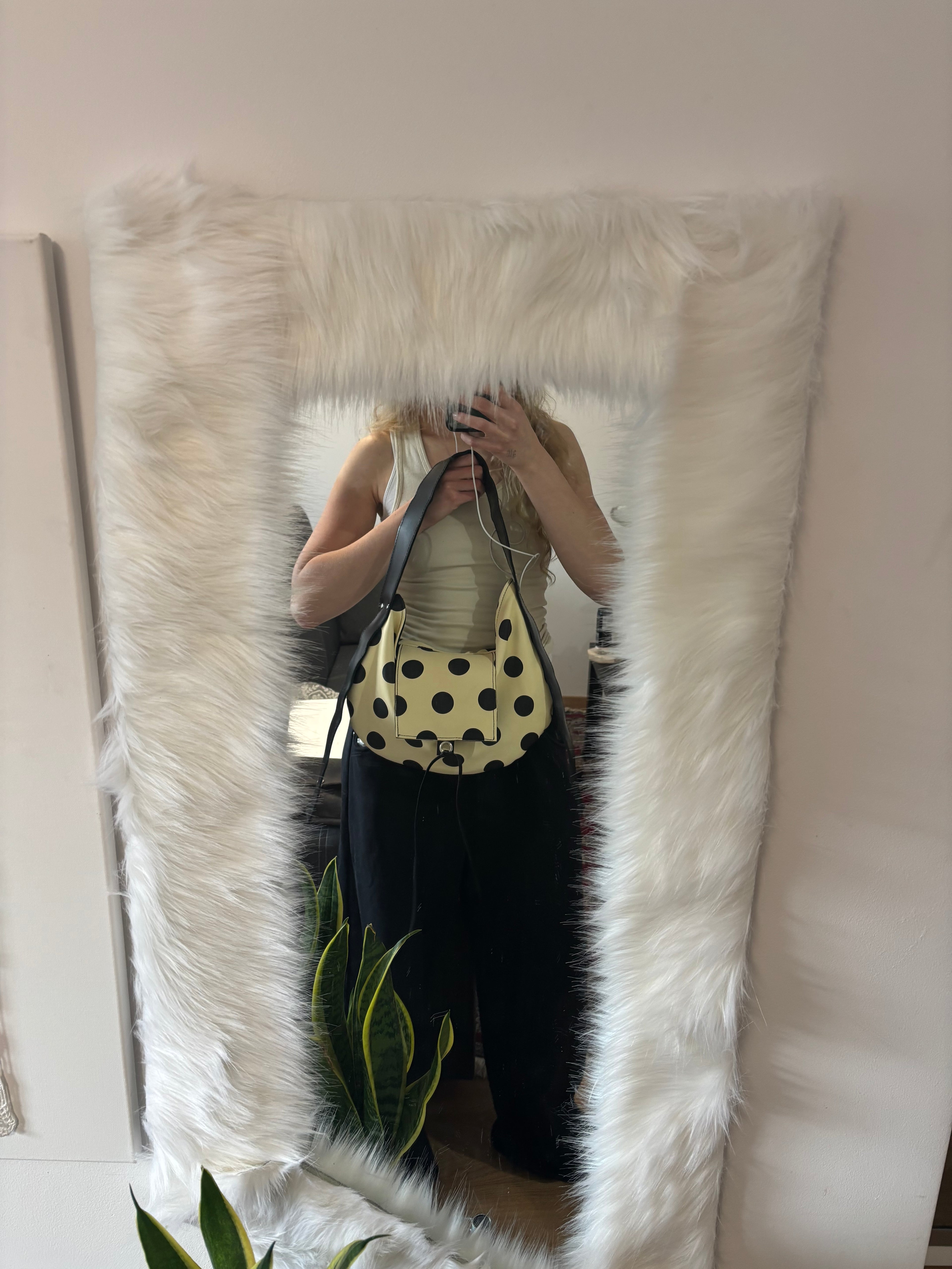 HOBO BAG BUTTER YELLOW POLKA DOTS