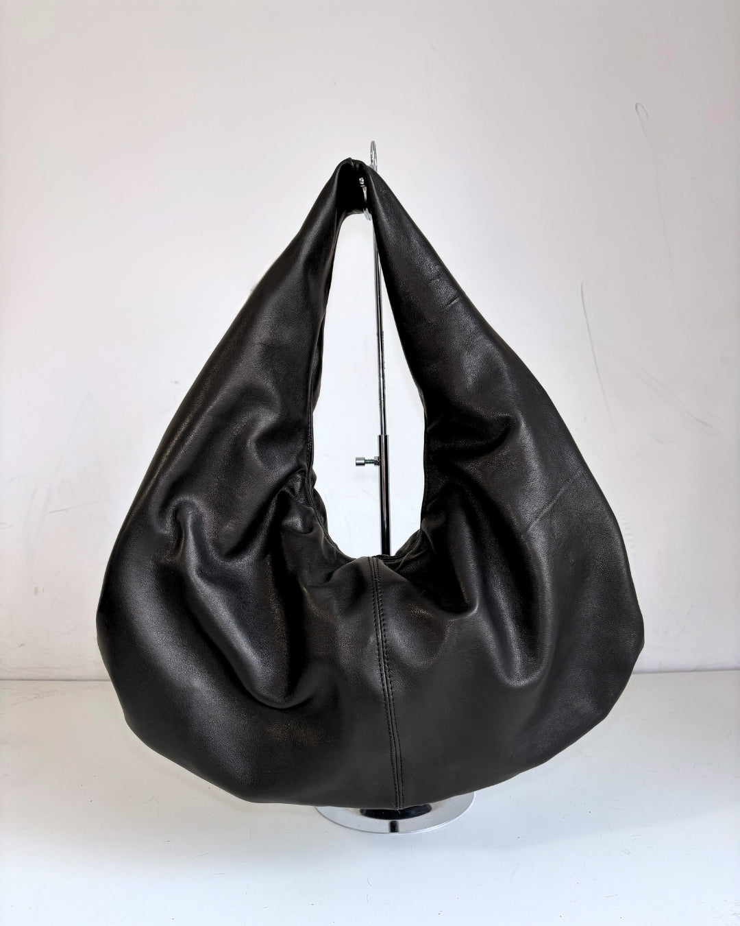 HOBO BAG BLACK