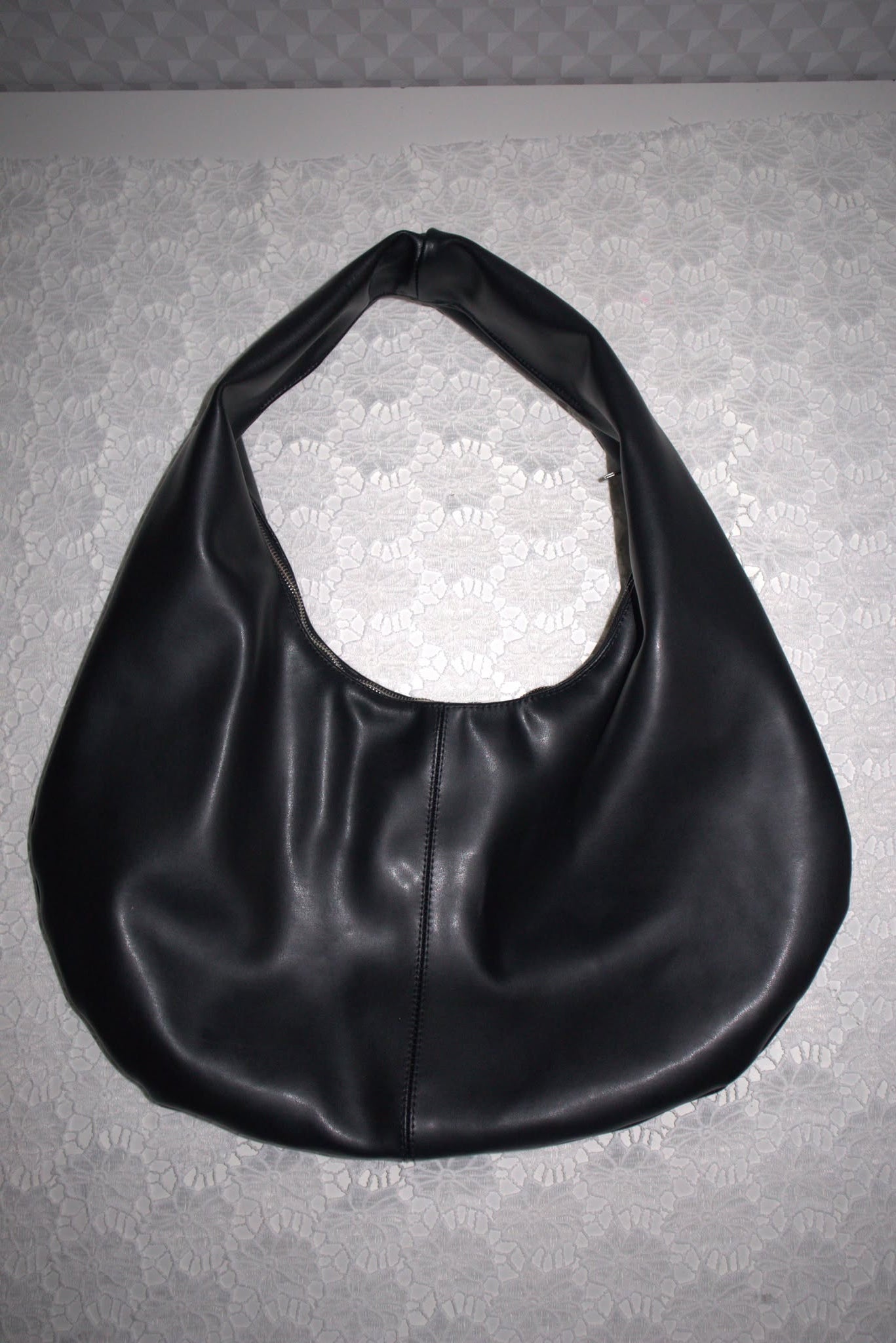 HOBO BAG BLACK LEATHER